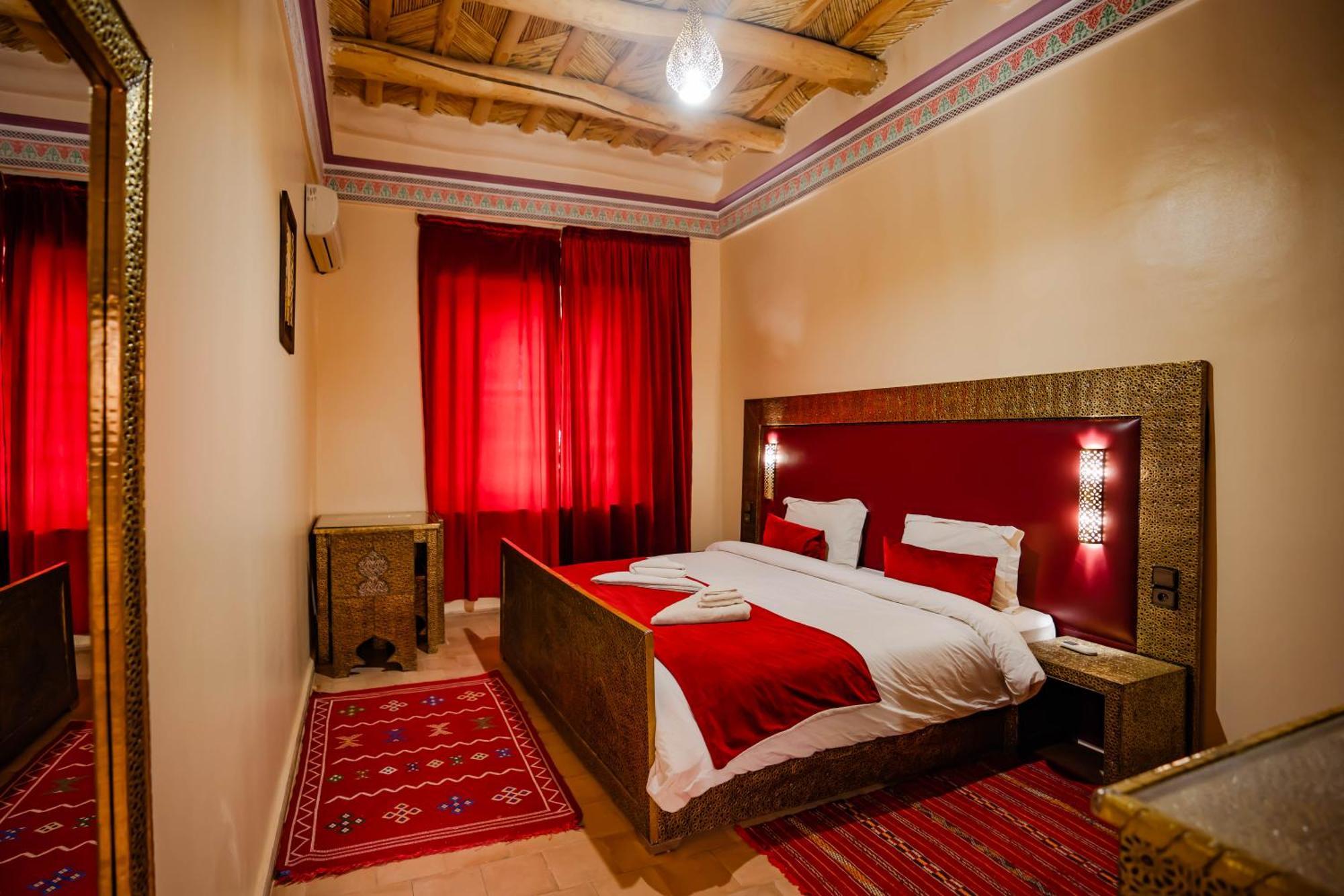 Bed and Breakfast Kasbah Tizzarouine Boumalne Dades Екстер'єр фото