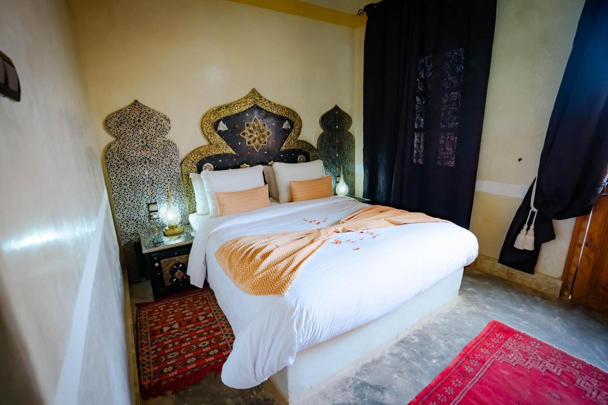 Bed and Breakfast Kasbah Tizzarouine Boumalne Dades Екстер'єр фото